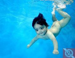 child_underwater_10.jpg