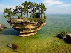 Необычный остров на озере Гурон, штат Мичиган